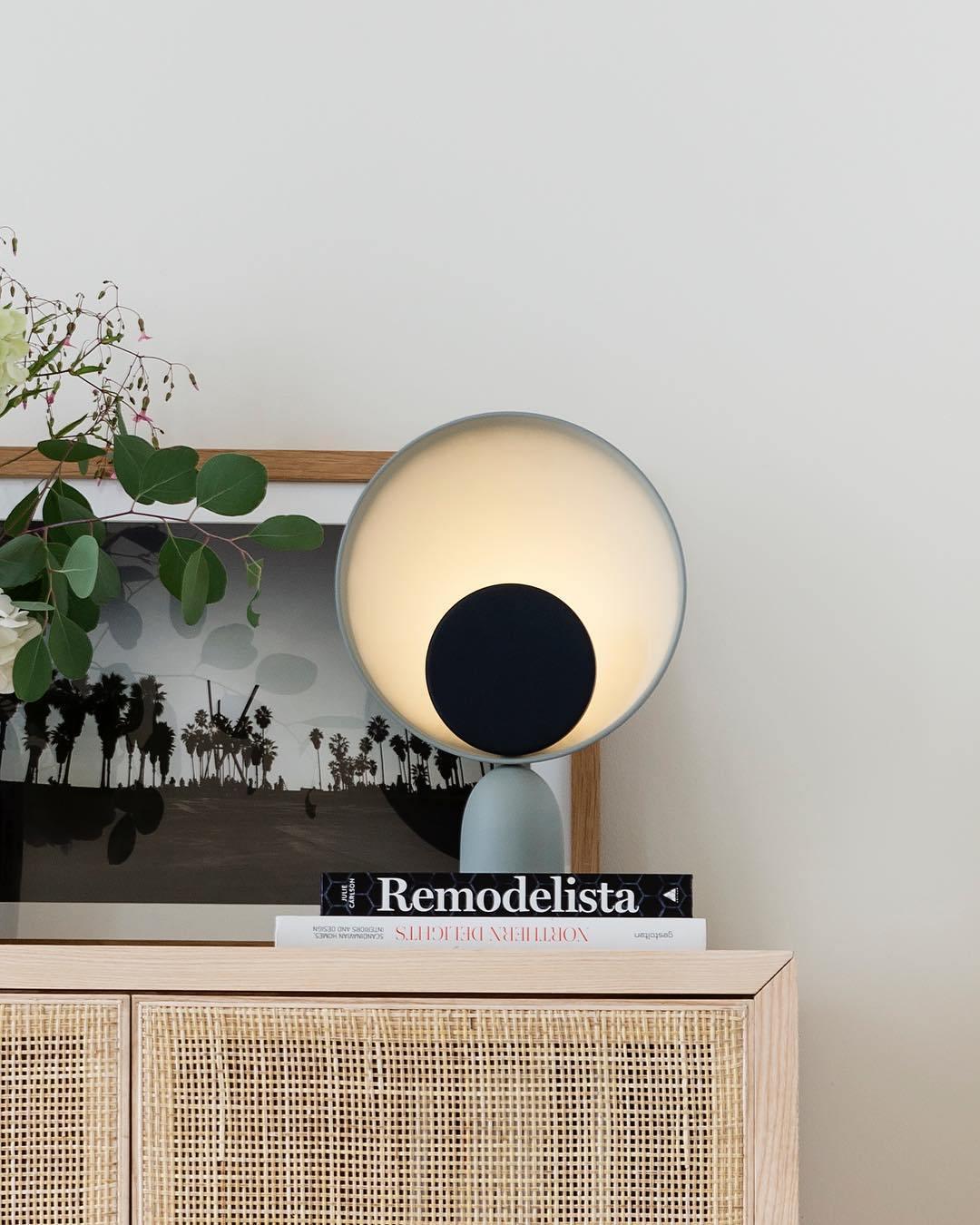 Prynd Modern Table Lamp-Neutral Decor