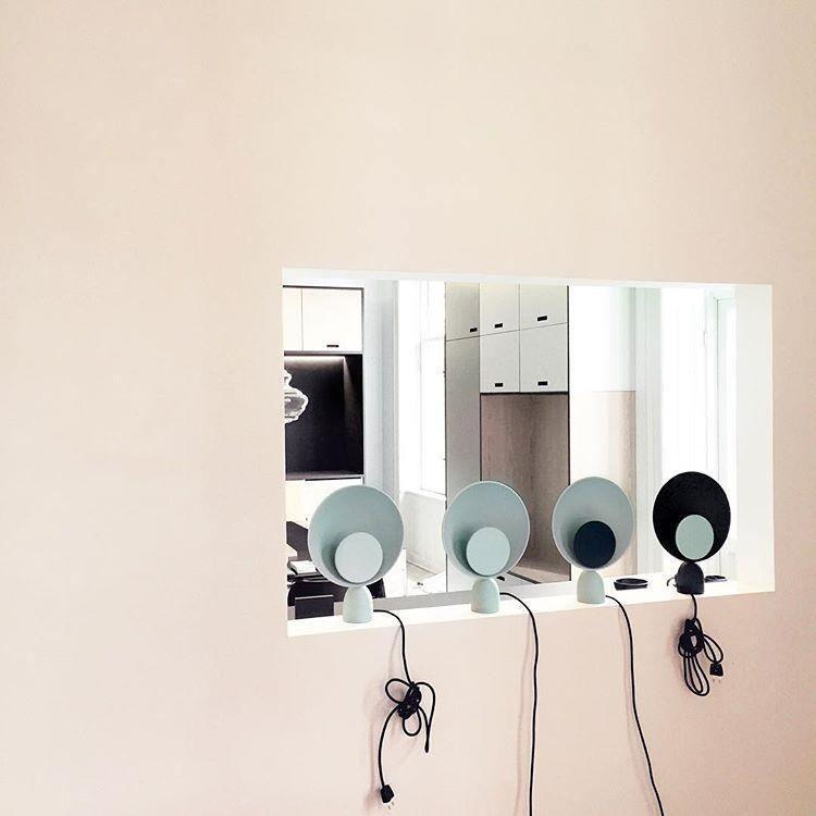 Prynd Modern Table Lamp-Neutral Decor