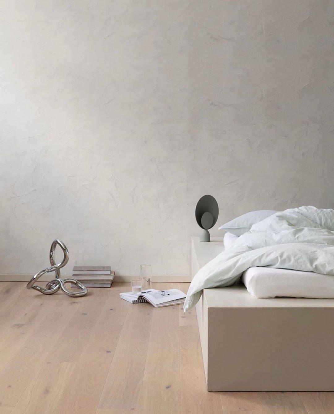 Prynd Modern Table Lamp-Neutral Decor