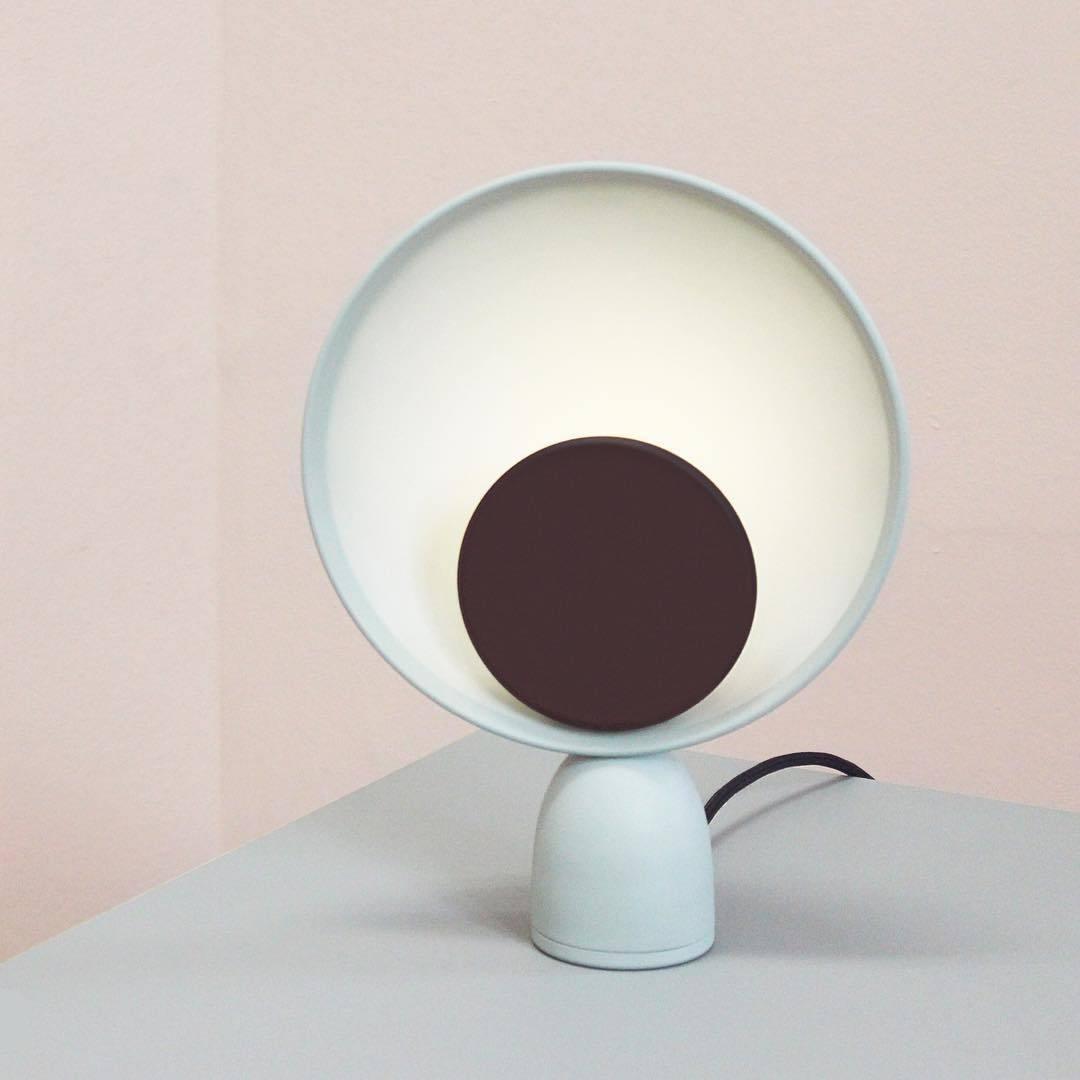 Prynd Modern Table Lamp-Neutral Decor