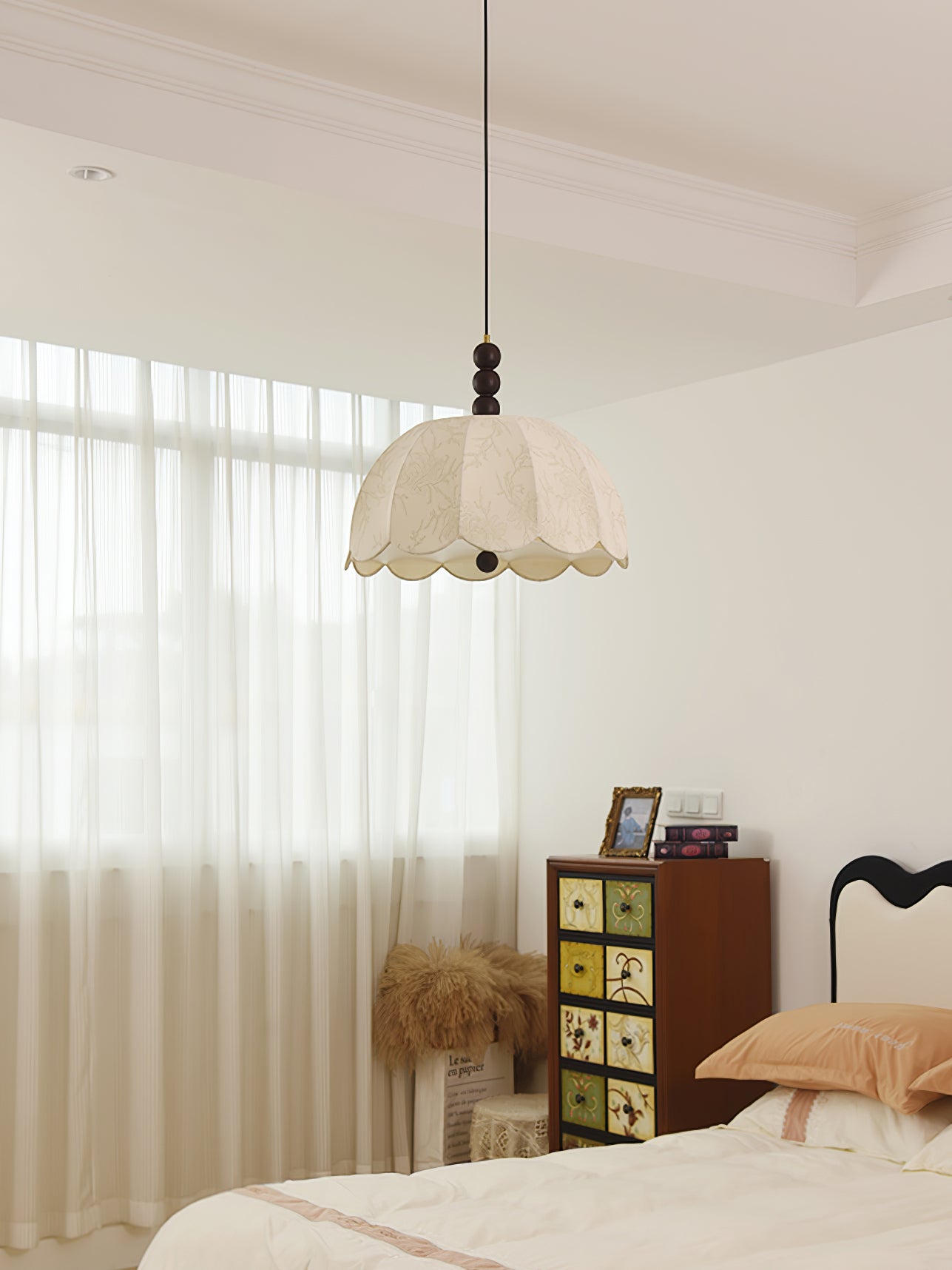Syphaen Traditional Blossom Fabric Wood Pendant Light-Neutral Decor