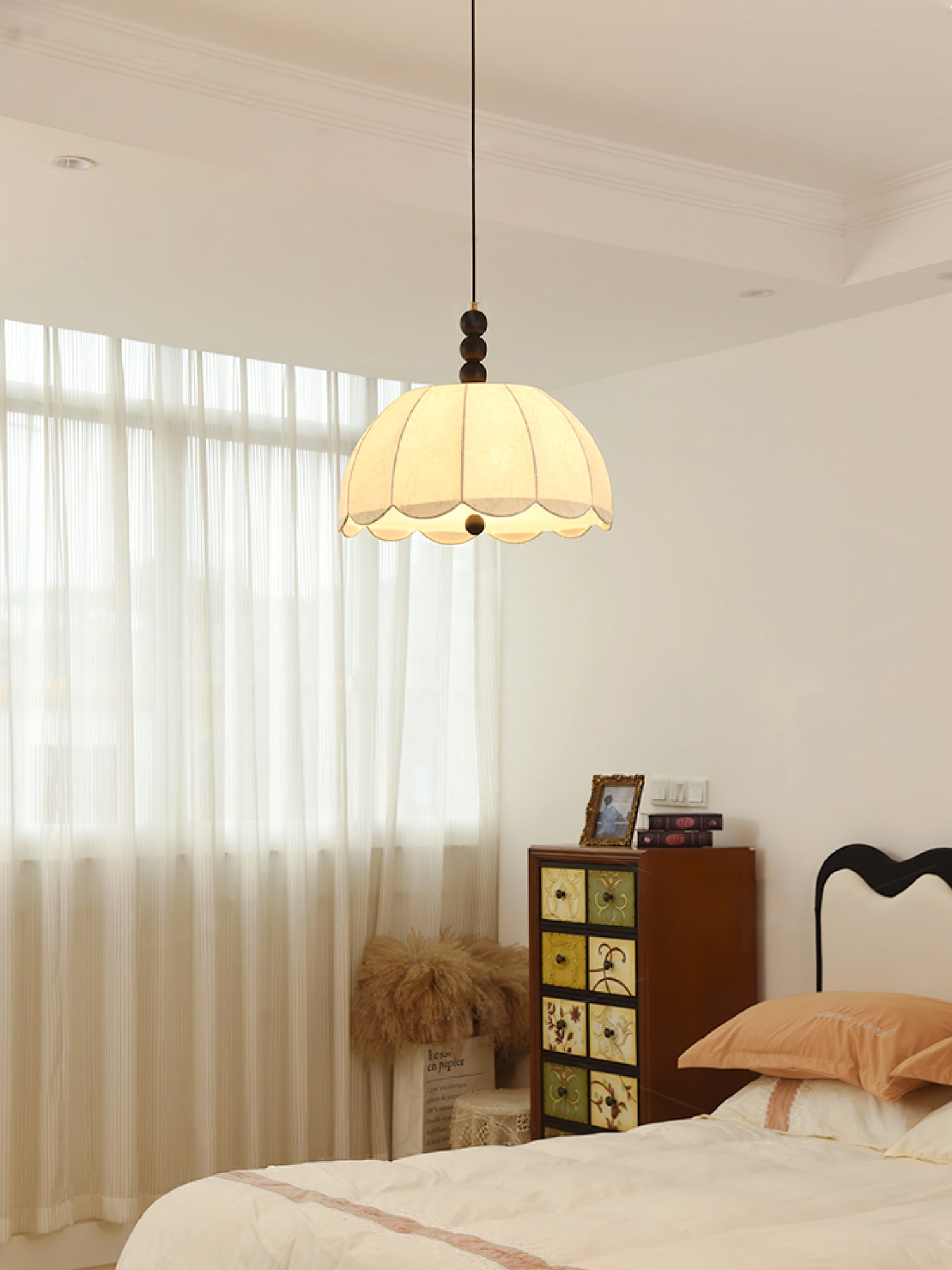 Syphaen Traditional Blossom Fabric Wood Pendant Light-Neutral Decor