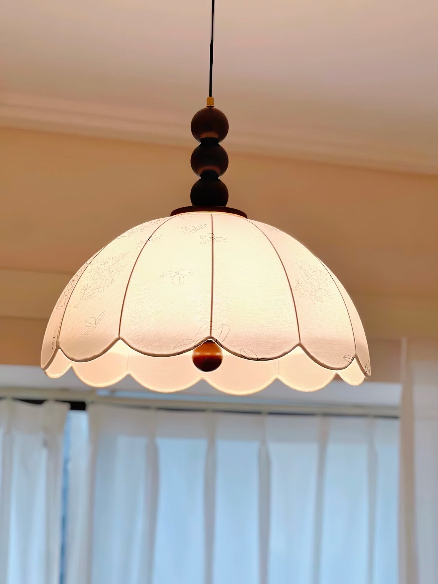 Syphaen Traditional Blossom Fabric Wood Pendant Light-Neutral Decor
