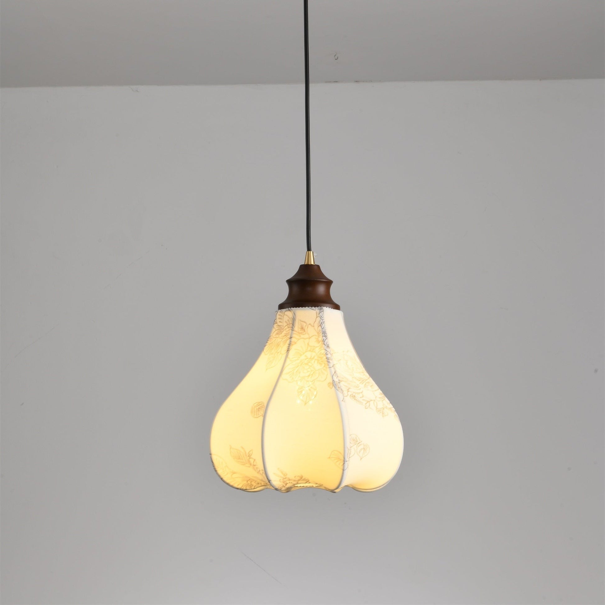 Stella Vintage Pendant Lamp-Neutral Decor