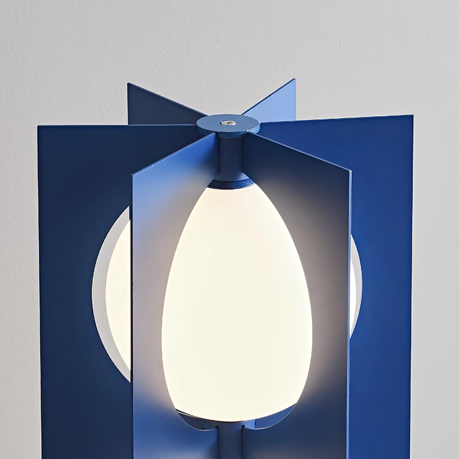 Soe Floor Lamp