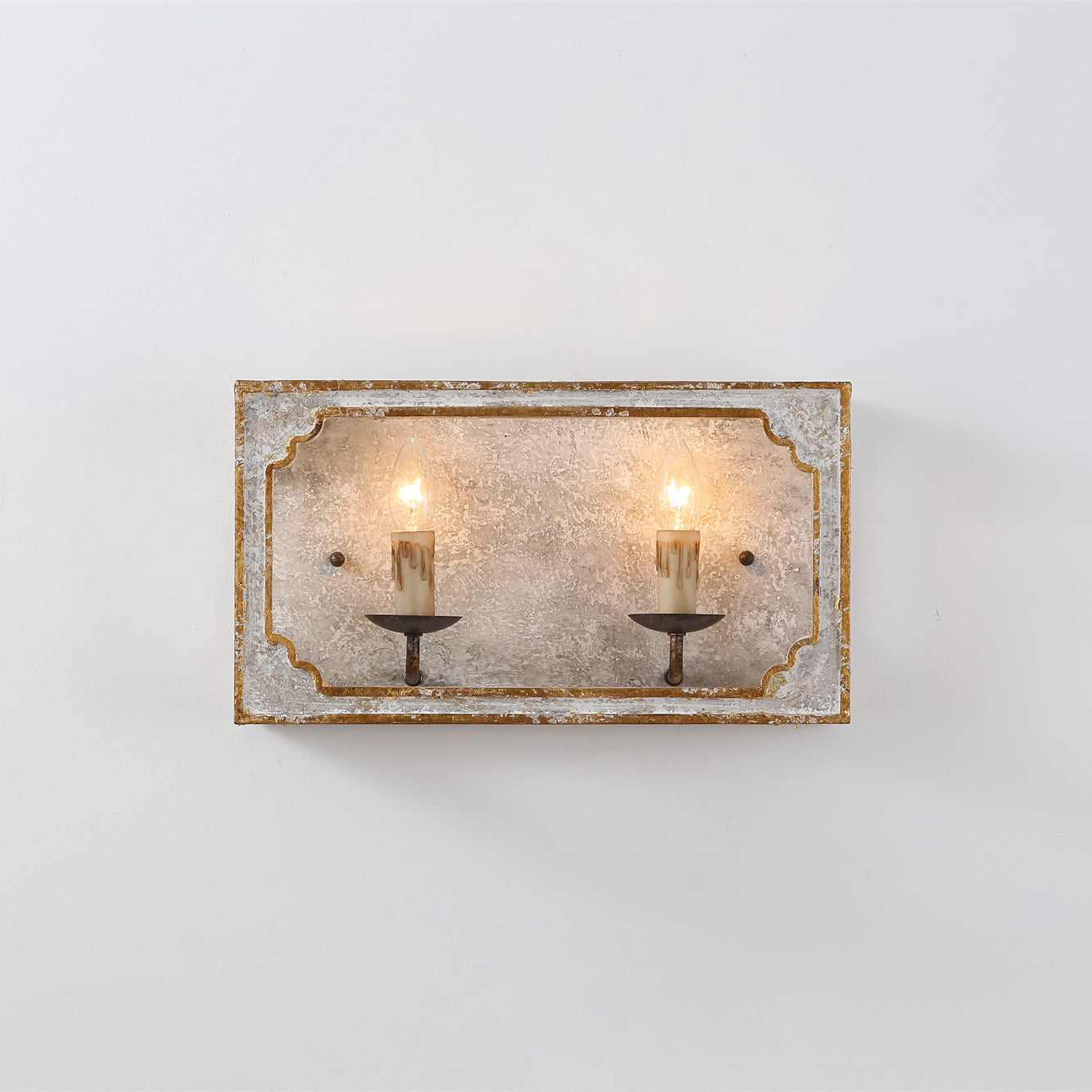 Gideon Sconce