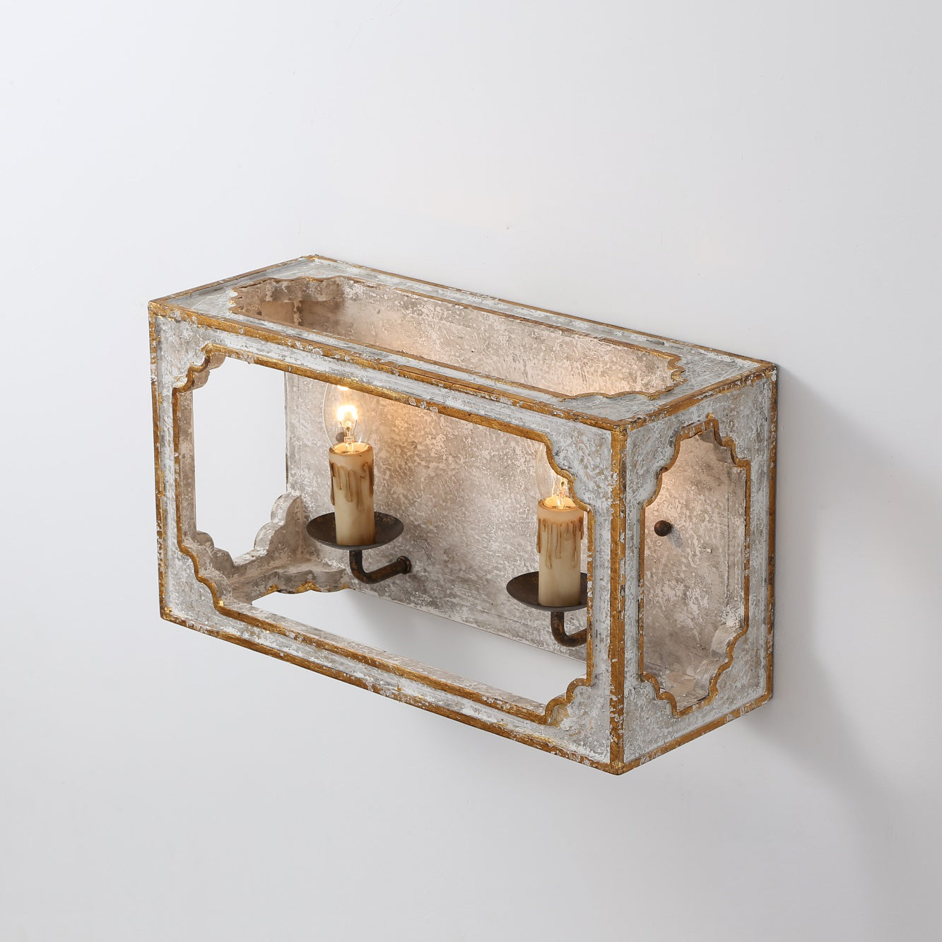 Gideon Sconce