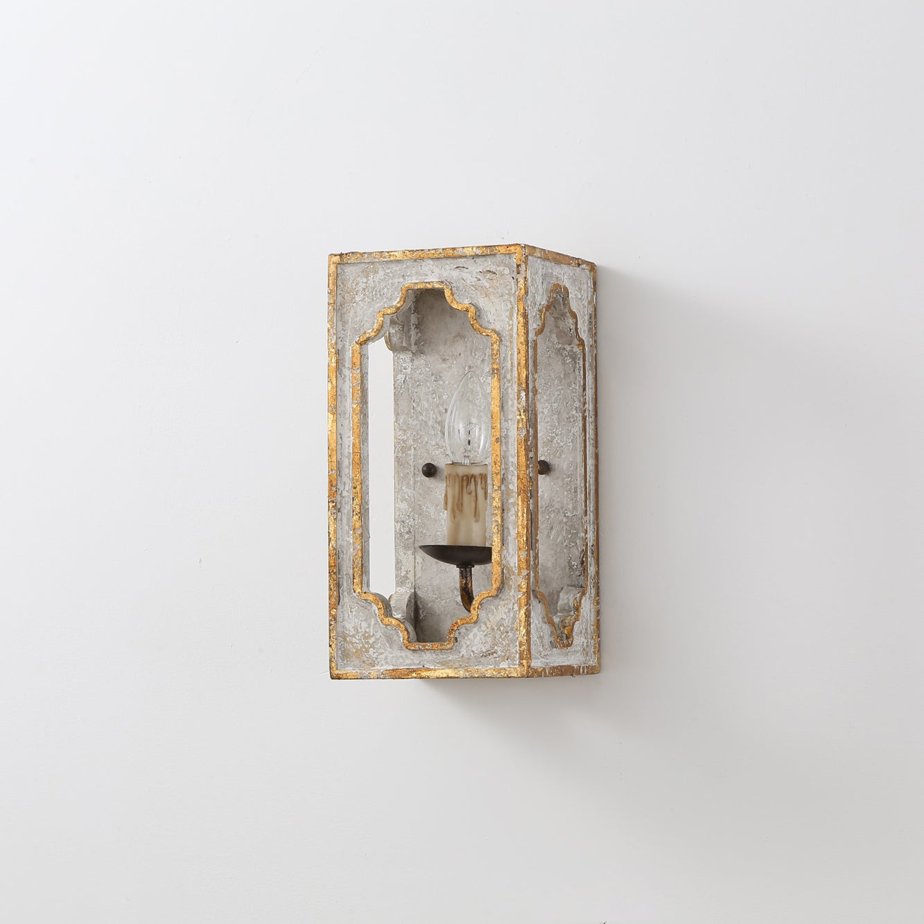 Gideon Sconce