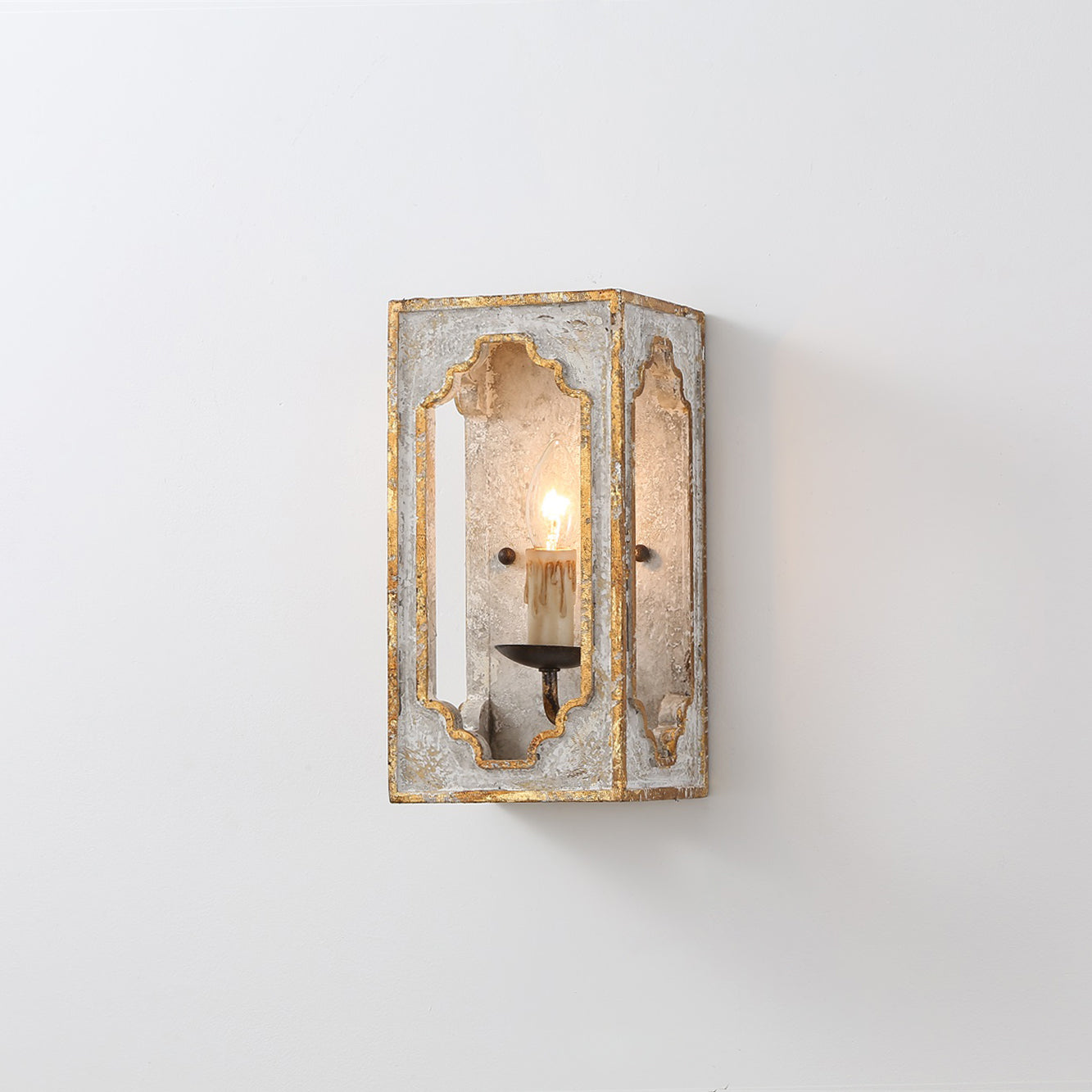 Gideon Sconce