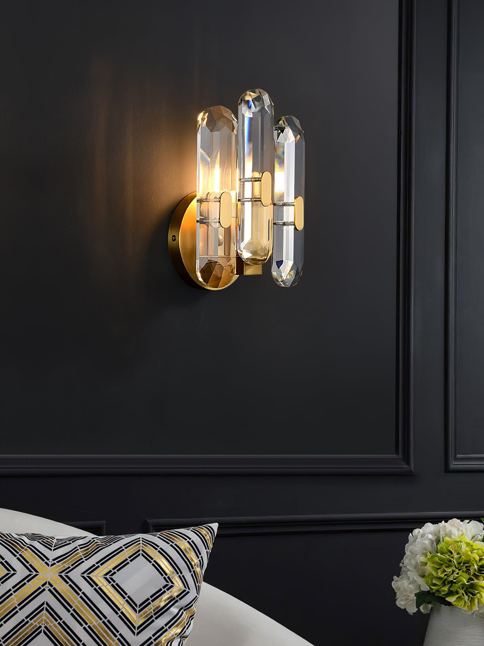 Gevon Postmodern Luxury Crystal Sconce Wall Lamp-Neutral Decor