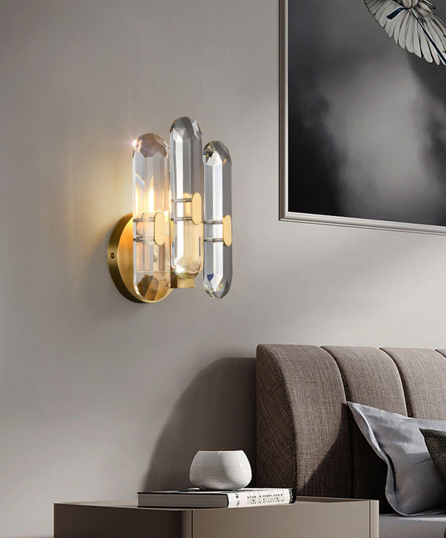 Gevon Postmodern Luxury Crystal Sconce Wall Lamp-Neutral Decor