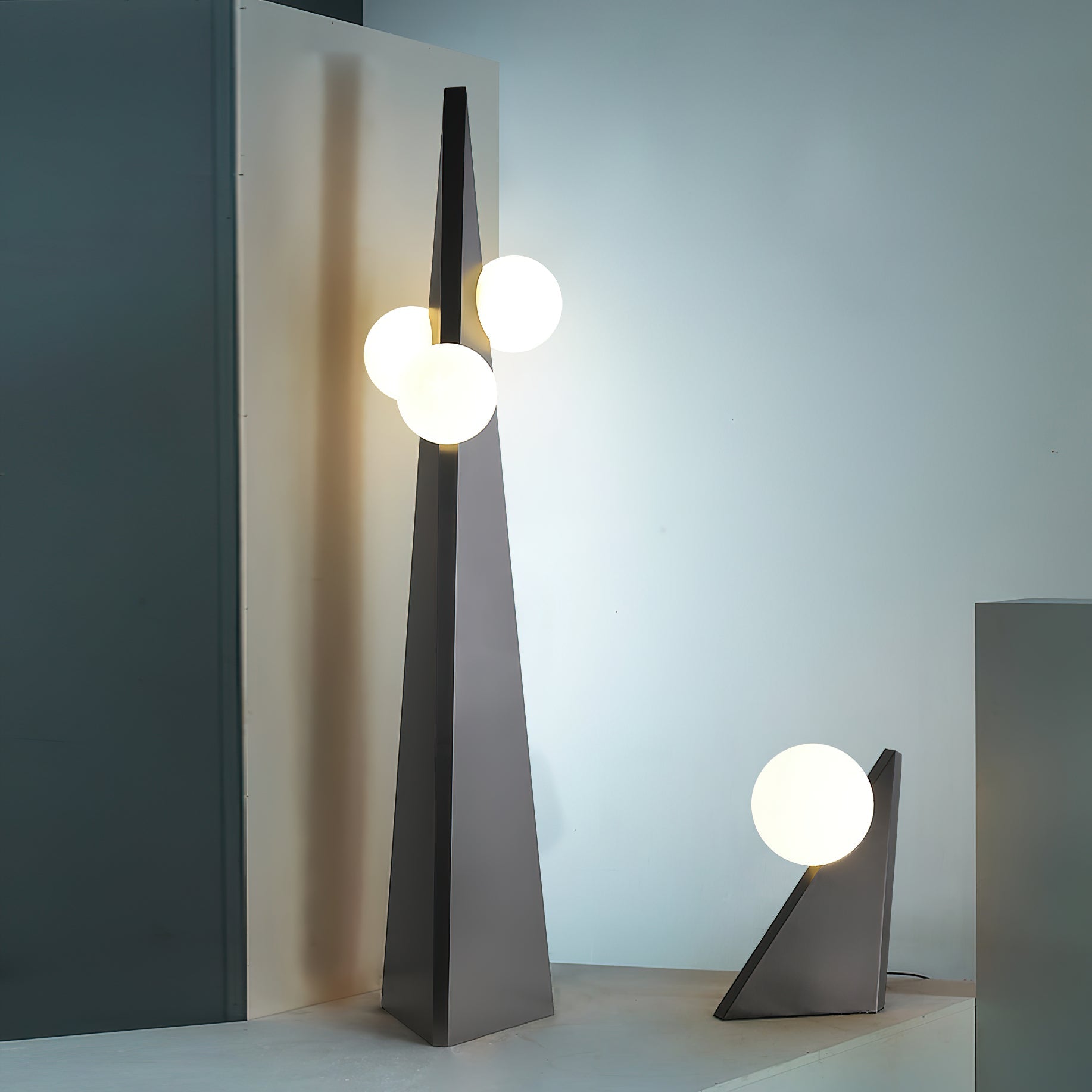 Stellan Floor Lamp