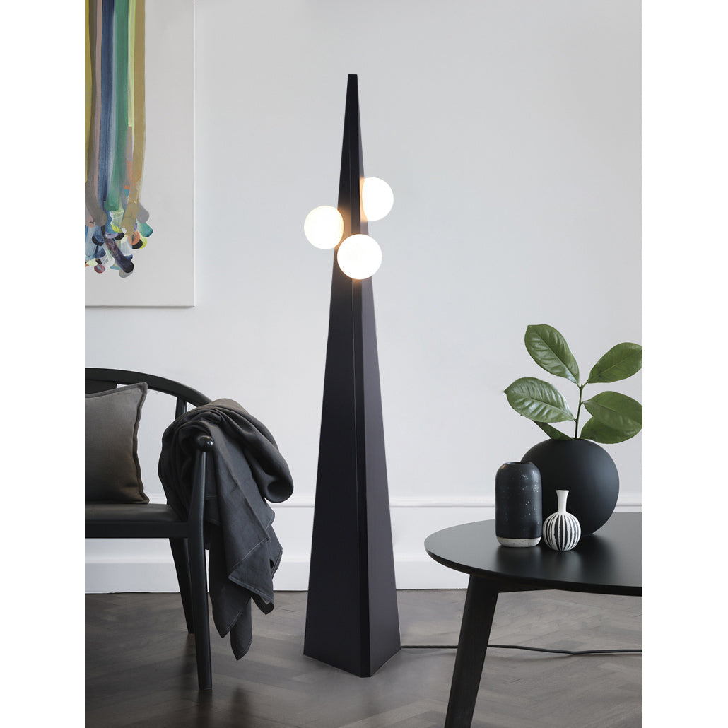 Stellan Floor Lamp