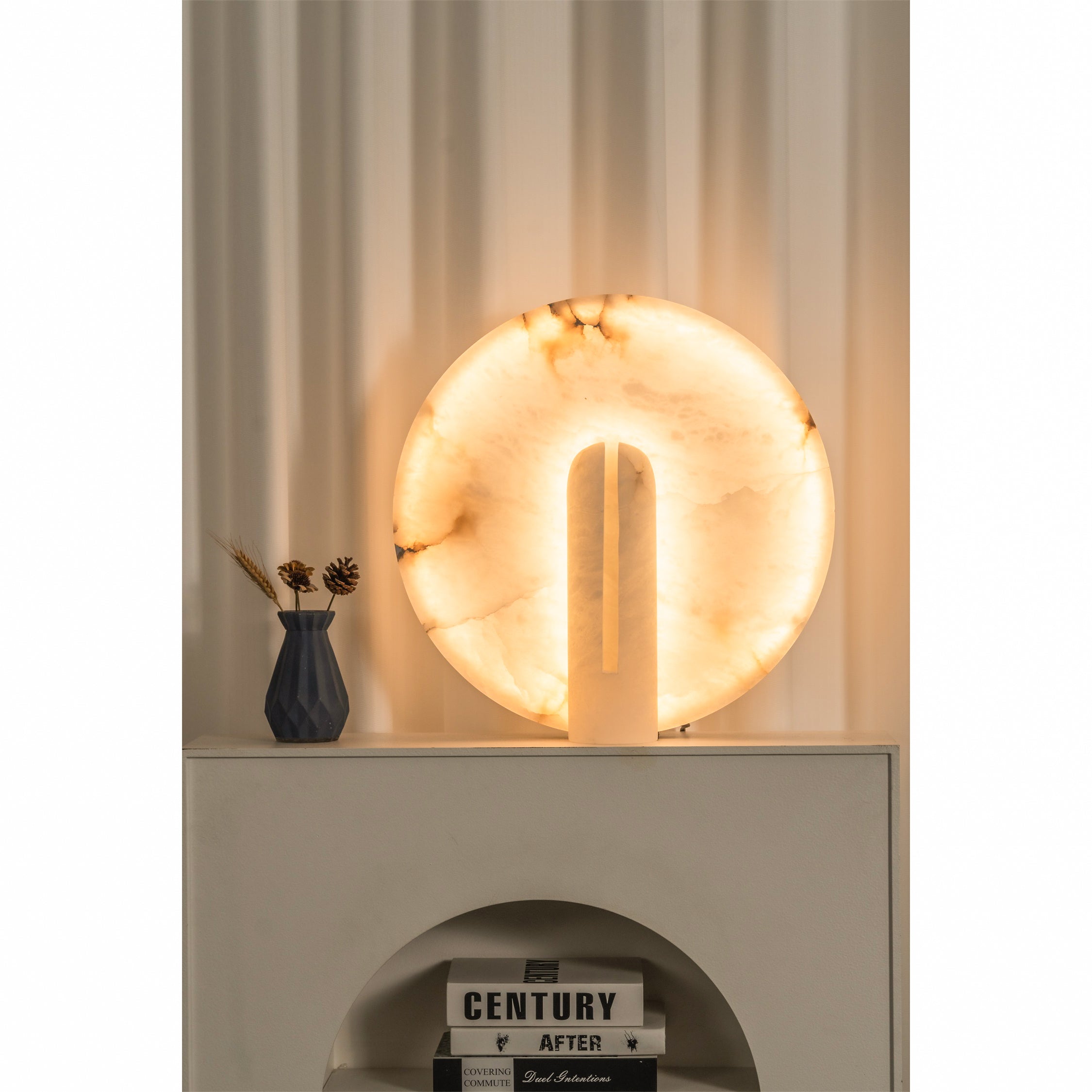 Detail of the lamp's smooth, polished surface.