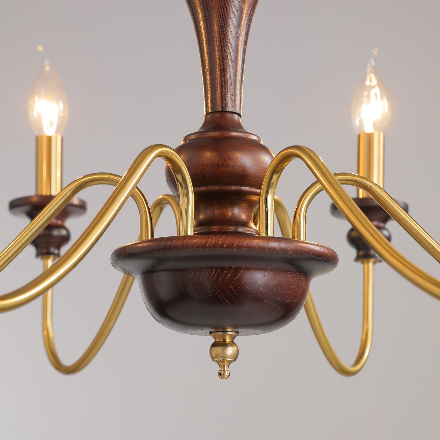 Ilvenan Traditional Elegance Vintage Wood Chandelier-Neutral Decor