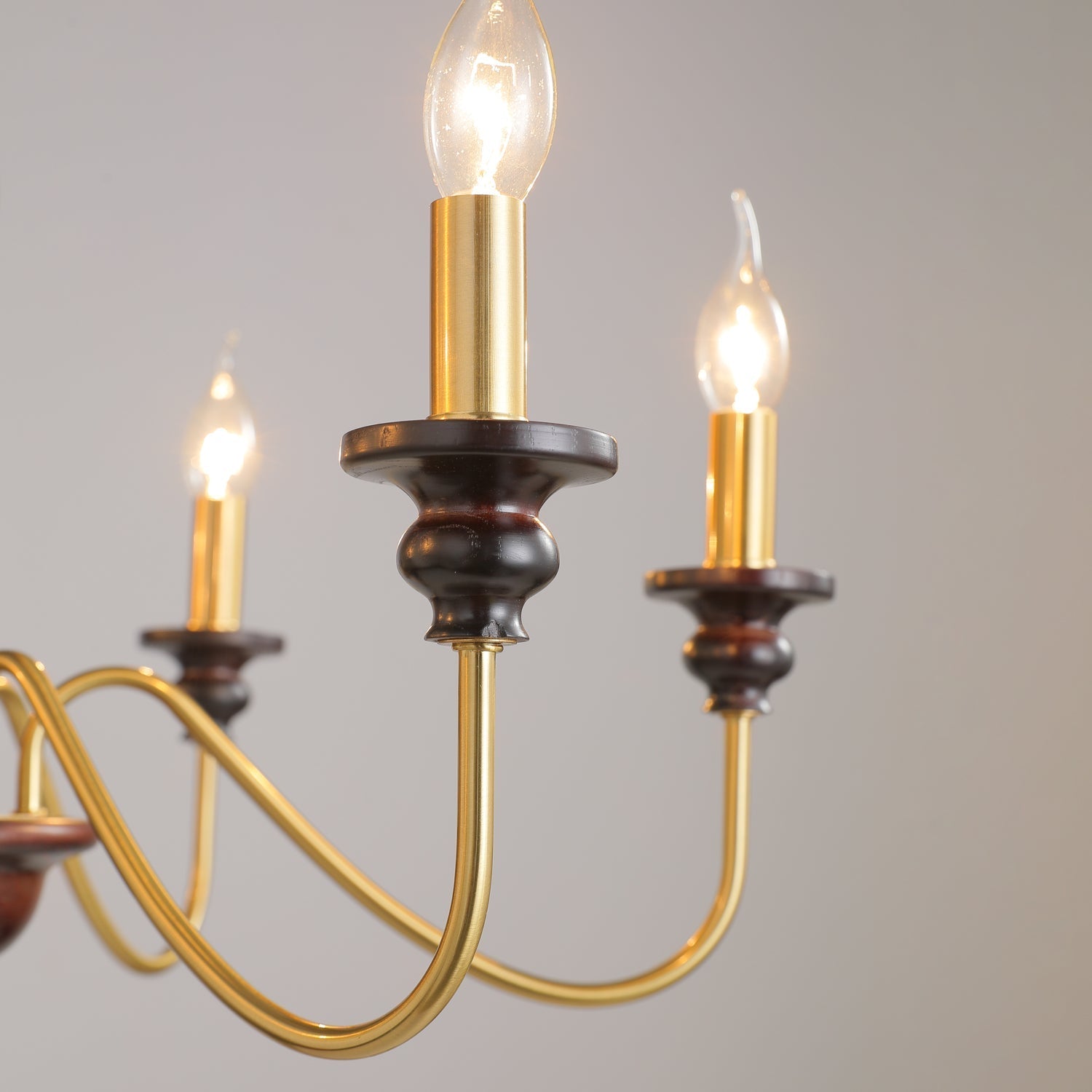 Ilvenan Traditional Elegance Vintage Wood Chandelier-Neutral Decor