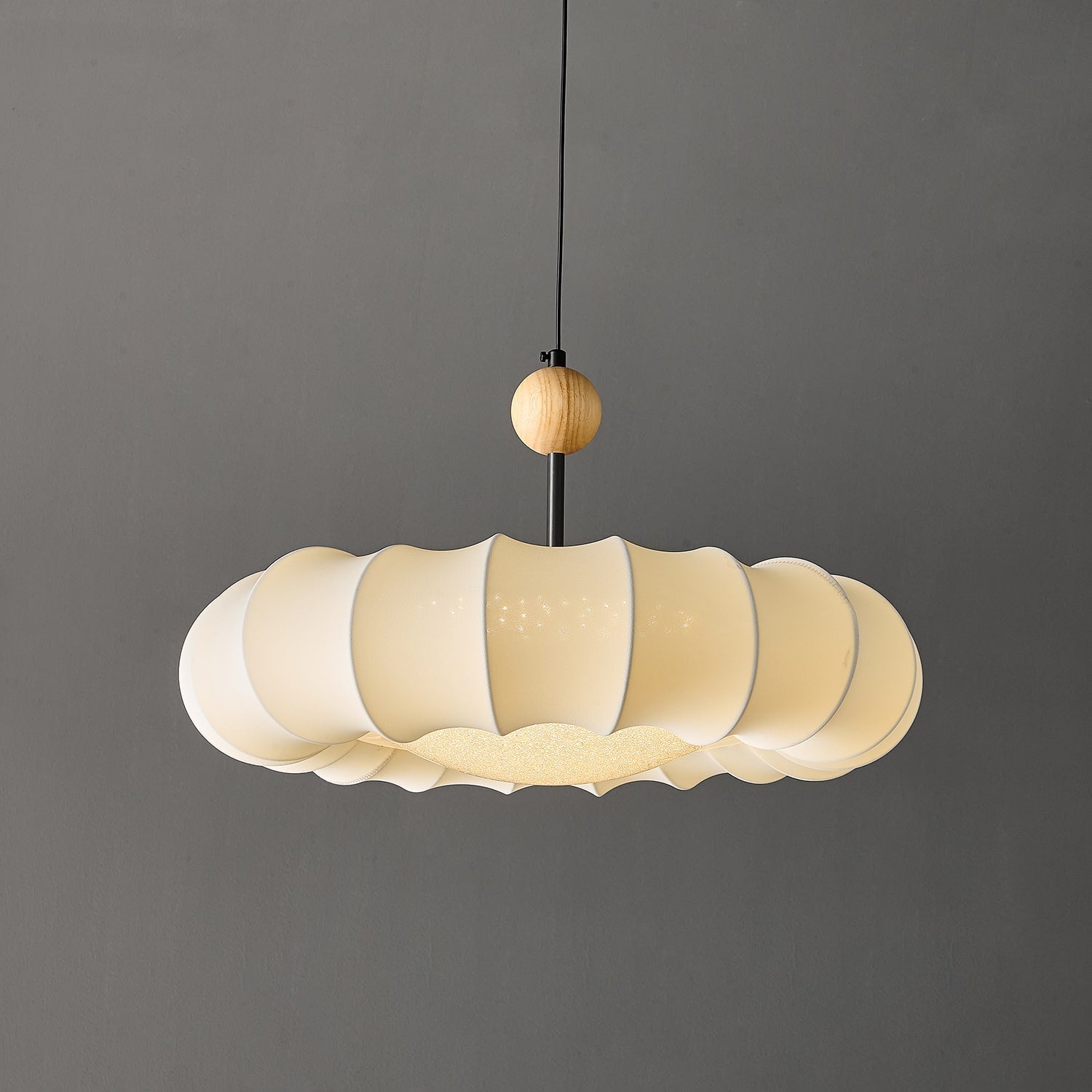 Vero Minimalist Wood Pendant Light-Neutral Decor