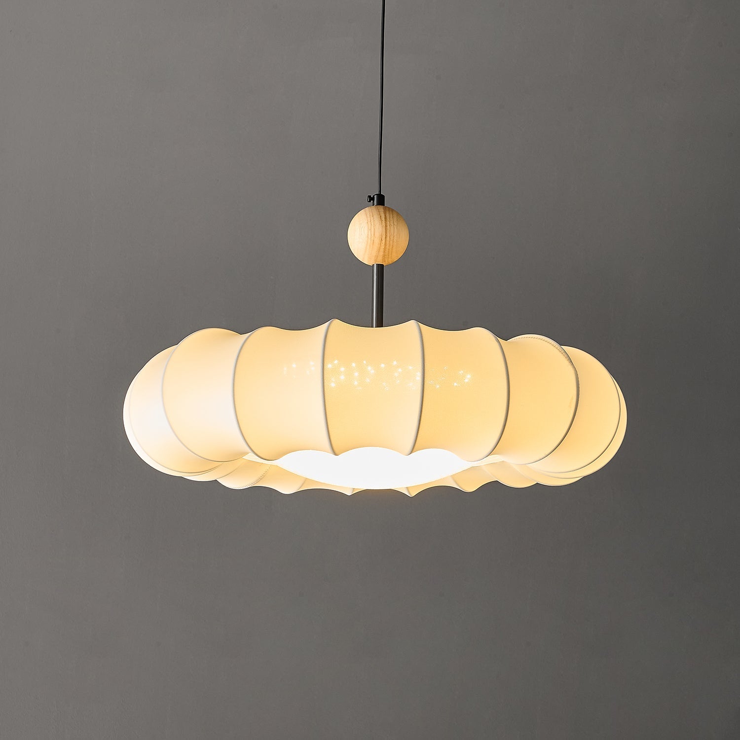 Vero Minimalist Wood Pendant Light-Neutral Decor