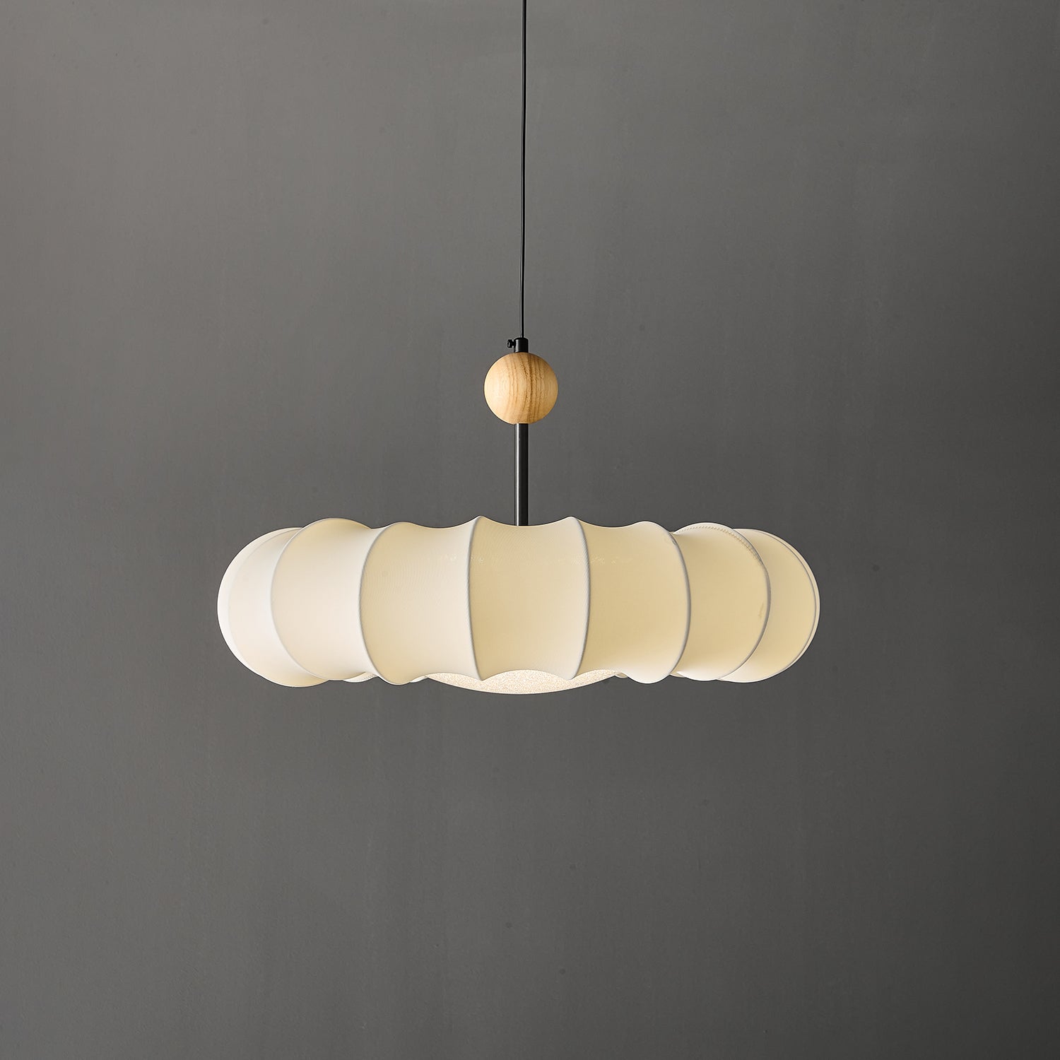 Vero Minimalist Wood Pendant Light-Neutral Decor