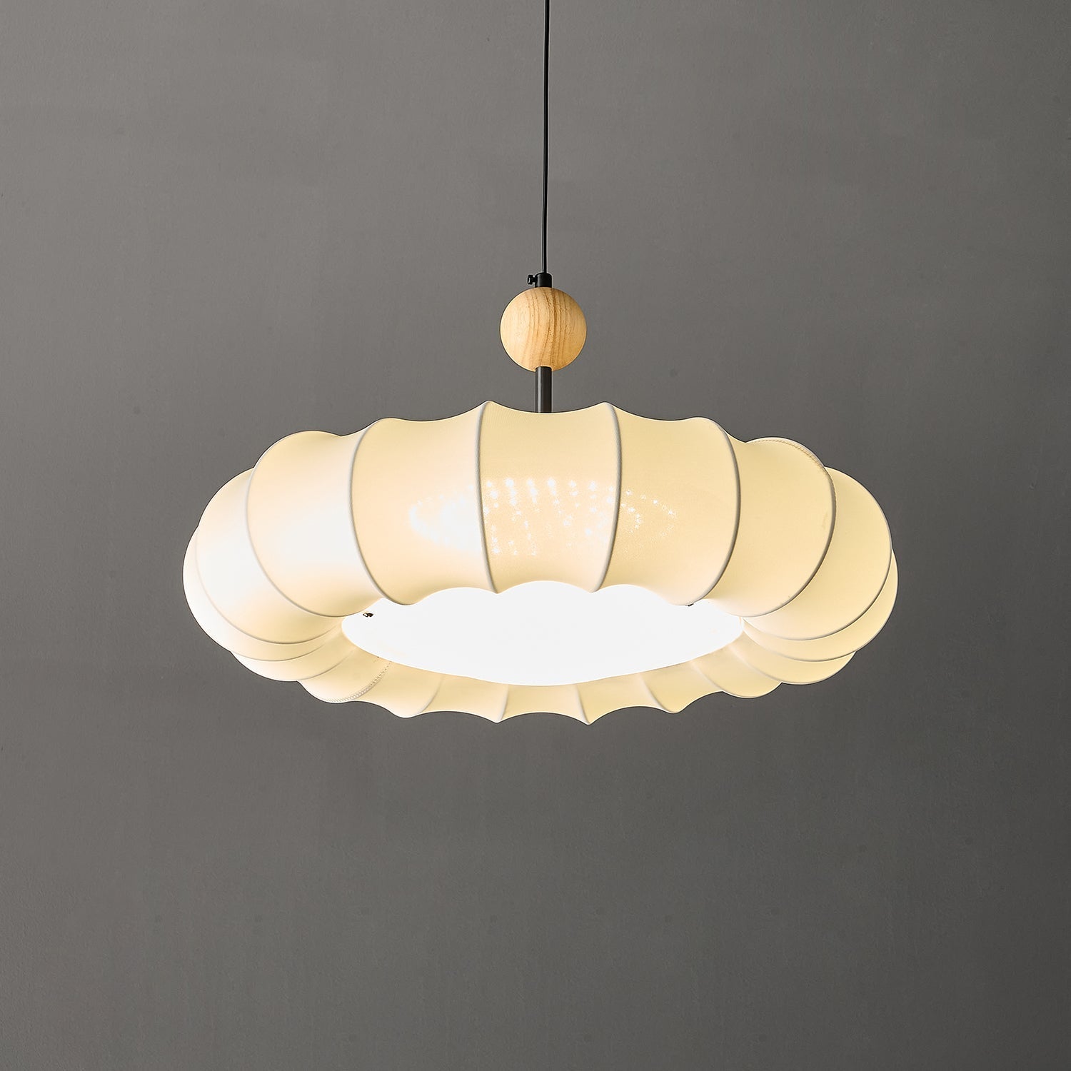 Vero Minimalist Wood Pendant Light-Neutral Decor