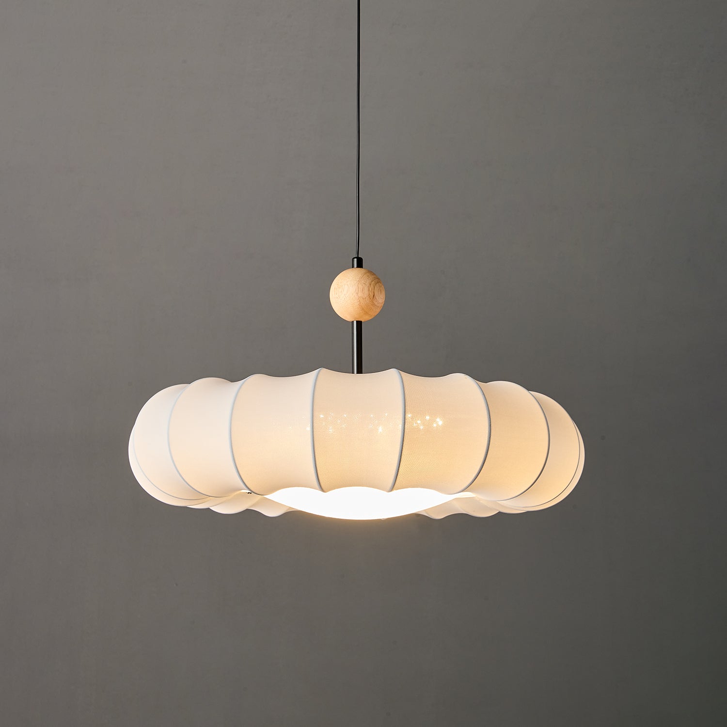 Vero Minimalist Wood Pendant Light-Neutral Decor