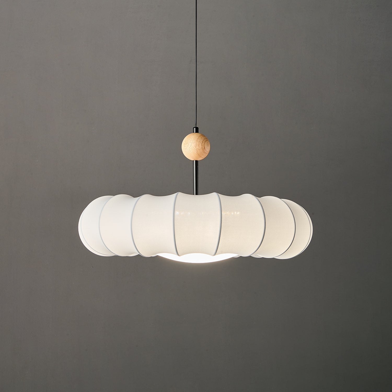 Vero Minimalist Wood Pendant Light-Neutral Decor