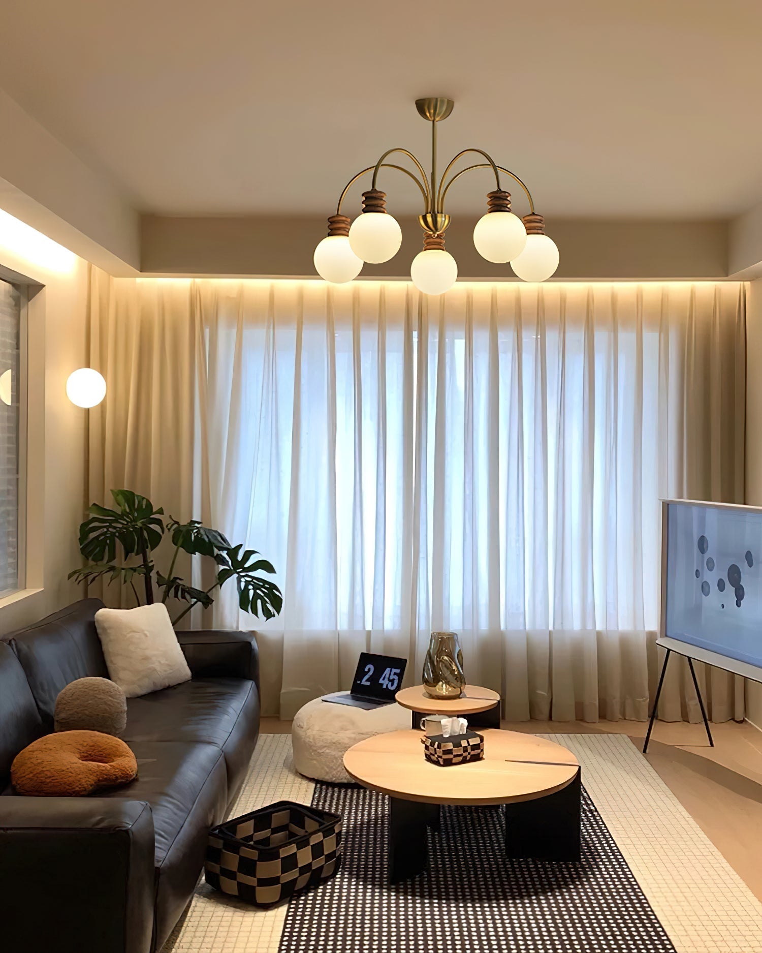 Annelise Chandelier