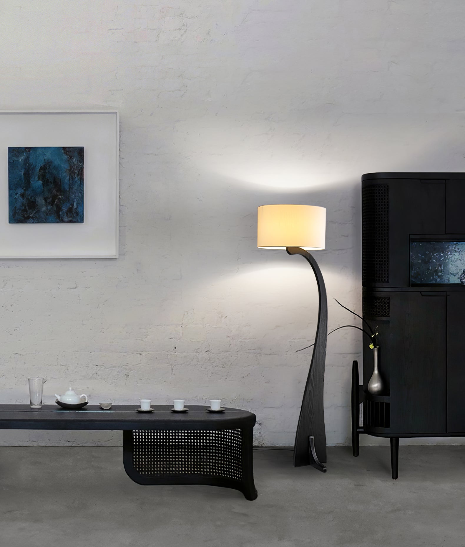 Eira Nordic Arc Floor Lamp-Neutral Decor