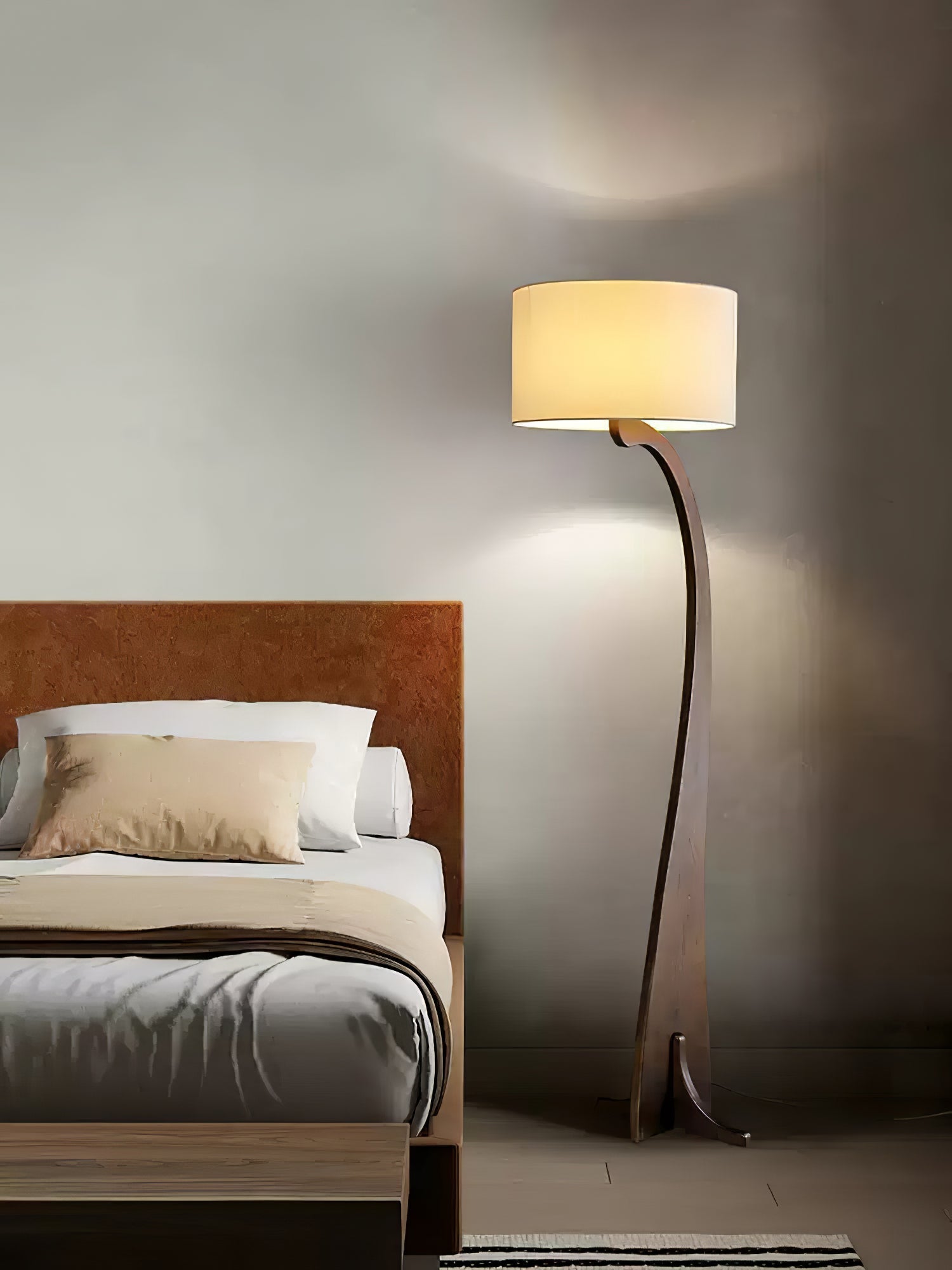 Eira Nordic Arc Floor Lamp-Neutral Decor