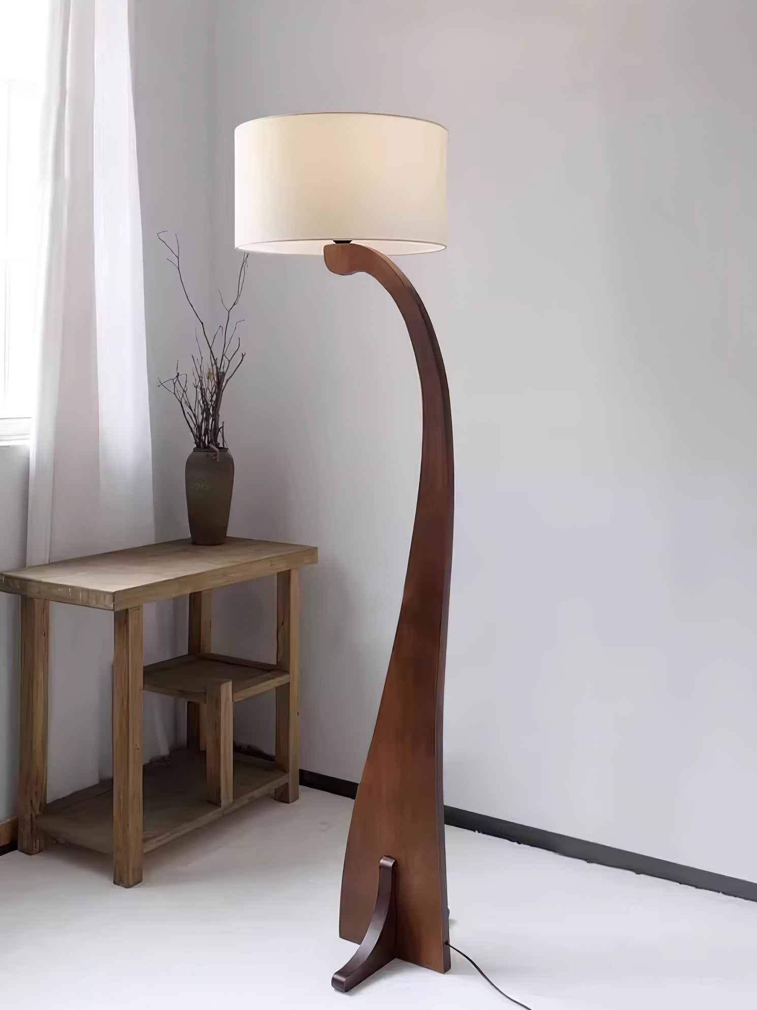 Eira Nordic Arc Floor Lamp-Neutral Decor
