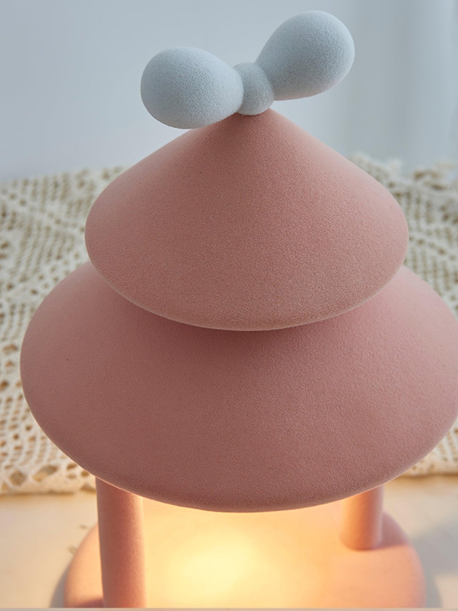 Olvenon Flocked Resin Pagoda Lamp-Neutral Decor