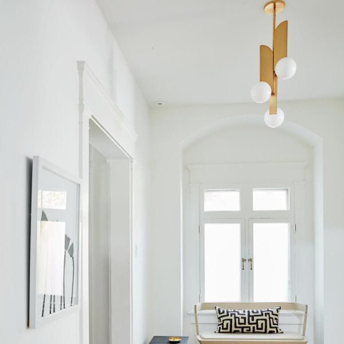 Reveny Elegant Glass Pendant Lamp-Neutral Decor