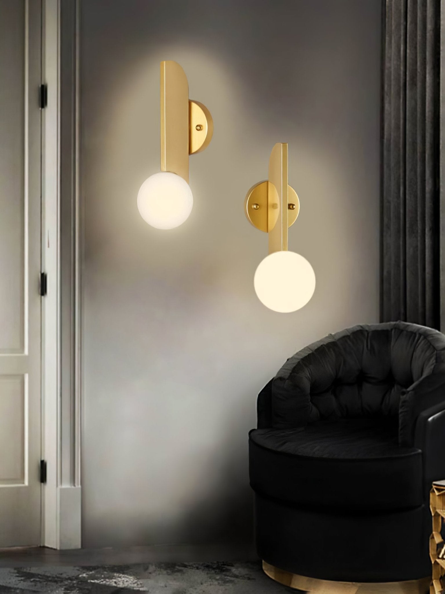 Lustra Wall Lamp Glass Globe Sculptural-Neutral Decor
