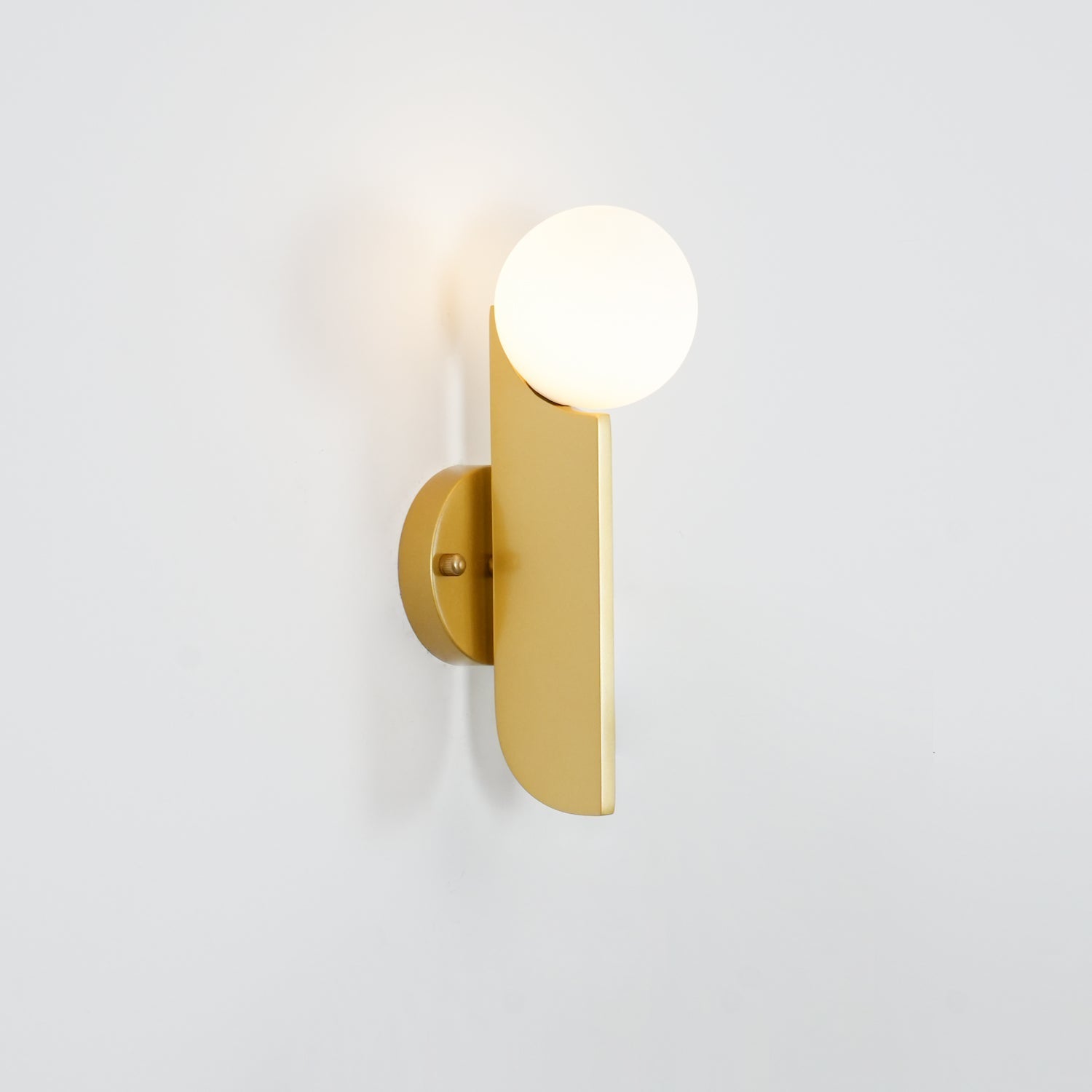 Lustra Wall Lamp Glass Globe Sculptural-Neutral Decor