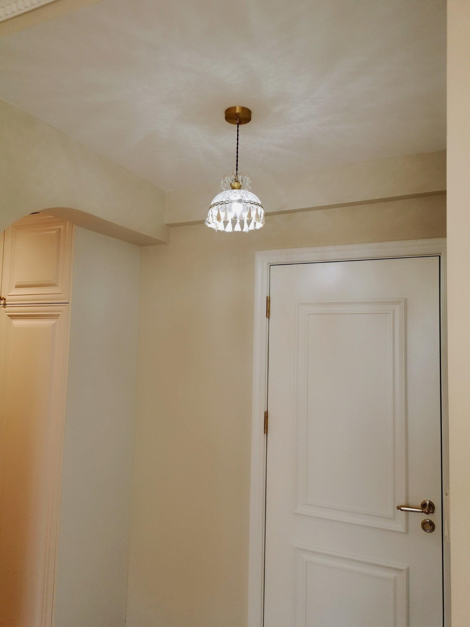 Devel Brass Glass Luxurious Pendant Light-Neutral Decor