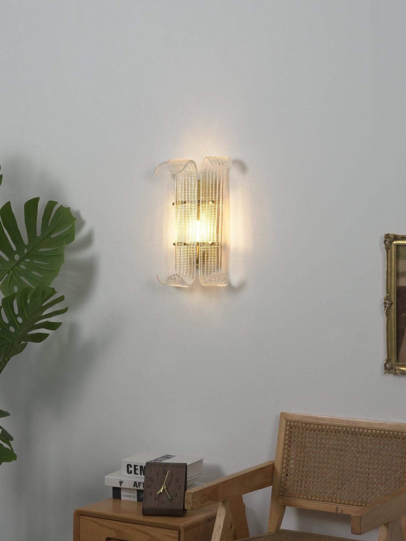 Dara Luxurious Champagne Glass Brasher Wall Lamp-Neutral Decor