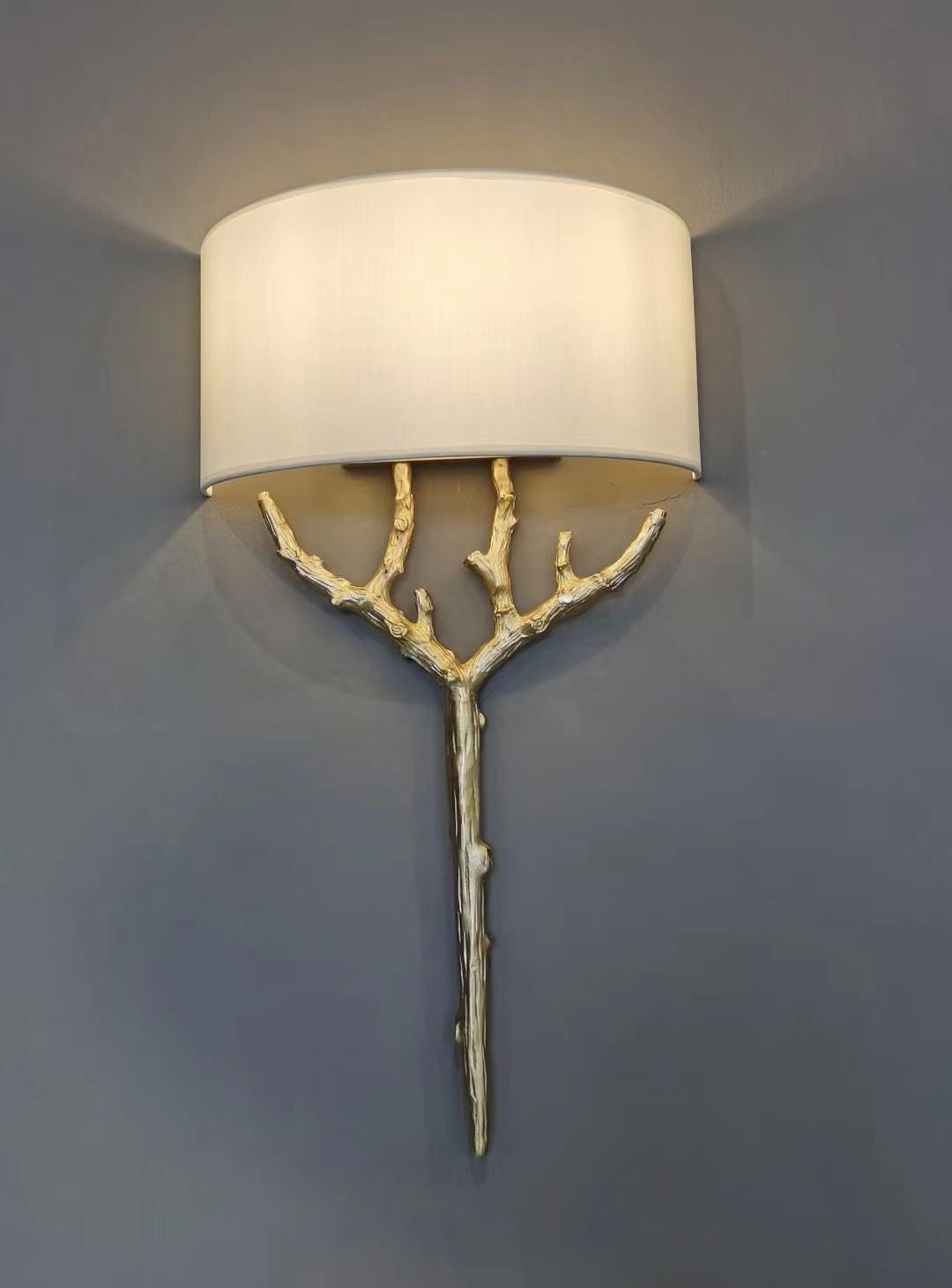Ceryndir Antler Brass Wall Sconce-Neutral Decor