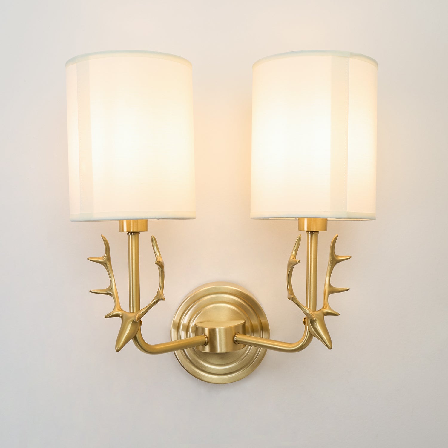 Ralem Elegance Deer Head Brass Wall Light-Neutral Decor