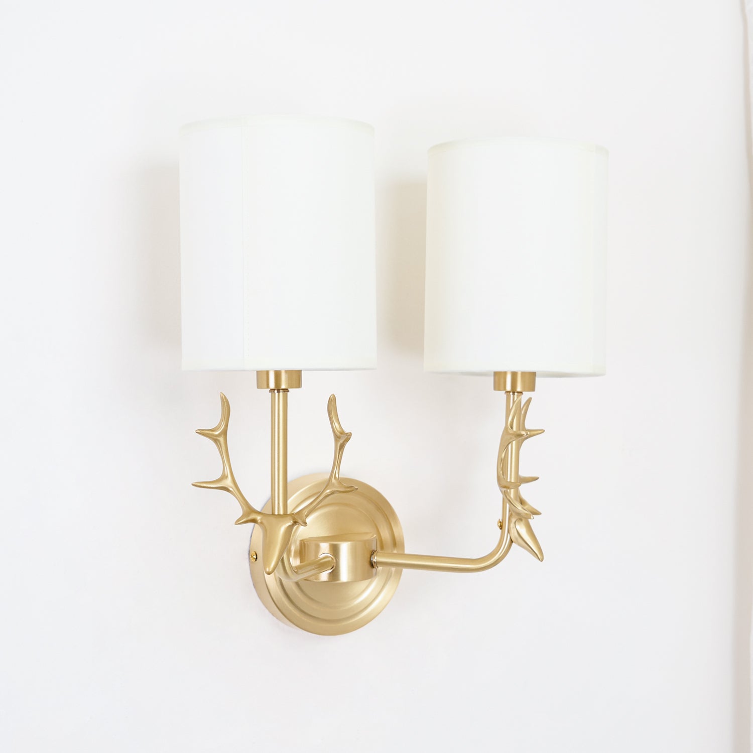 Ralem Elegance Deer Head Brass Wall Light-Neutral Decor