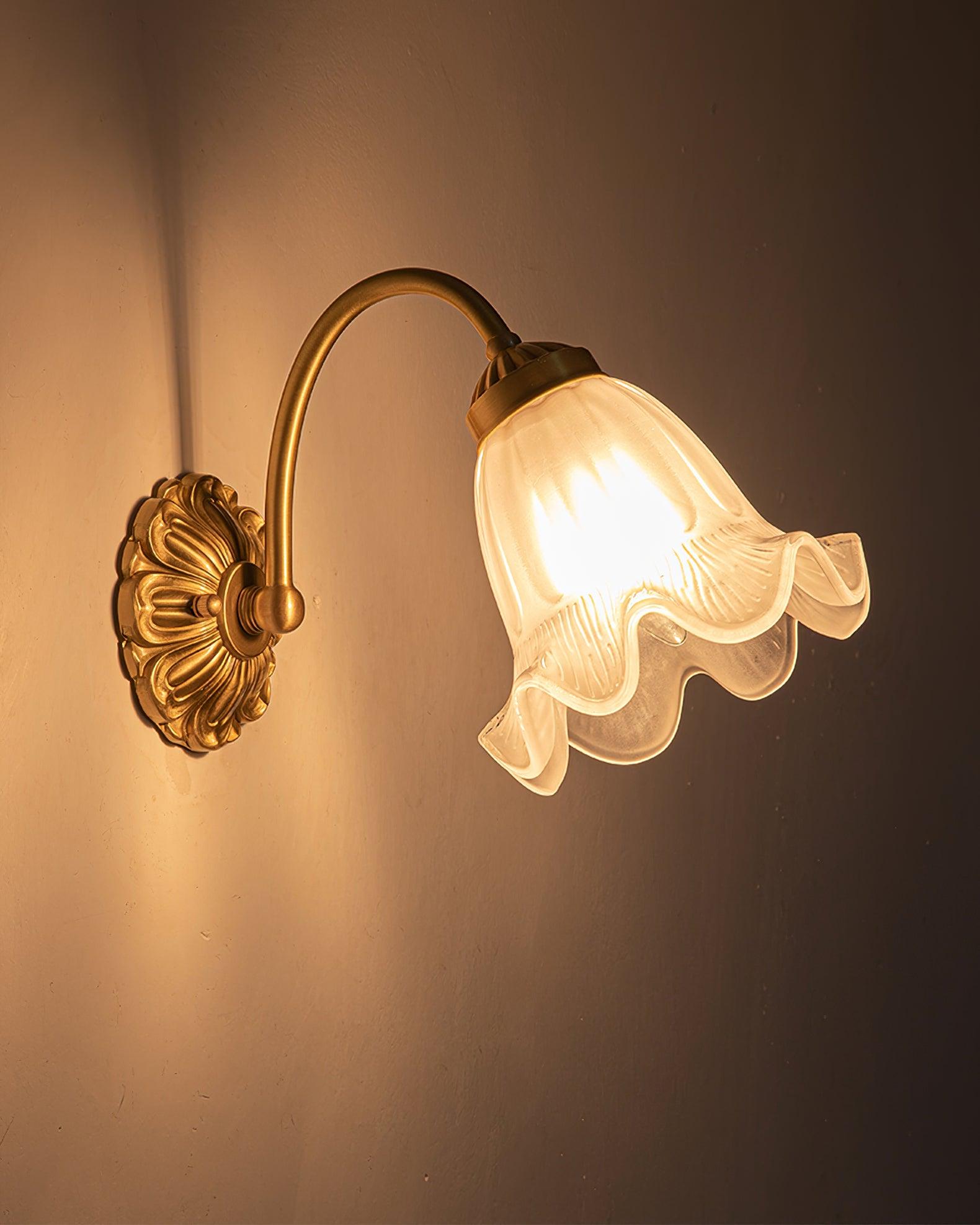 Veskin Vintage Glass Sconce-Neutral Decor