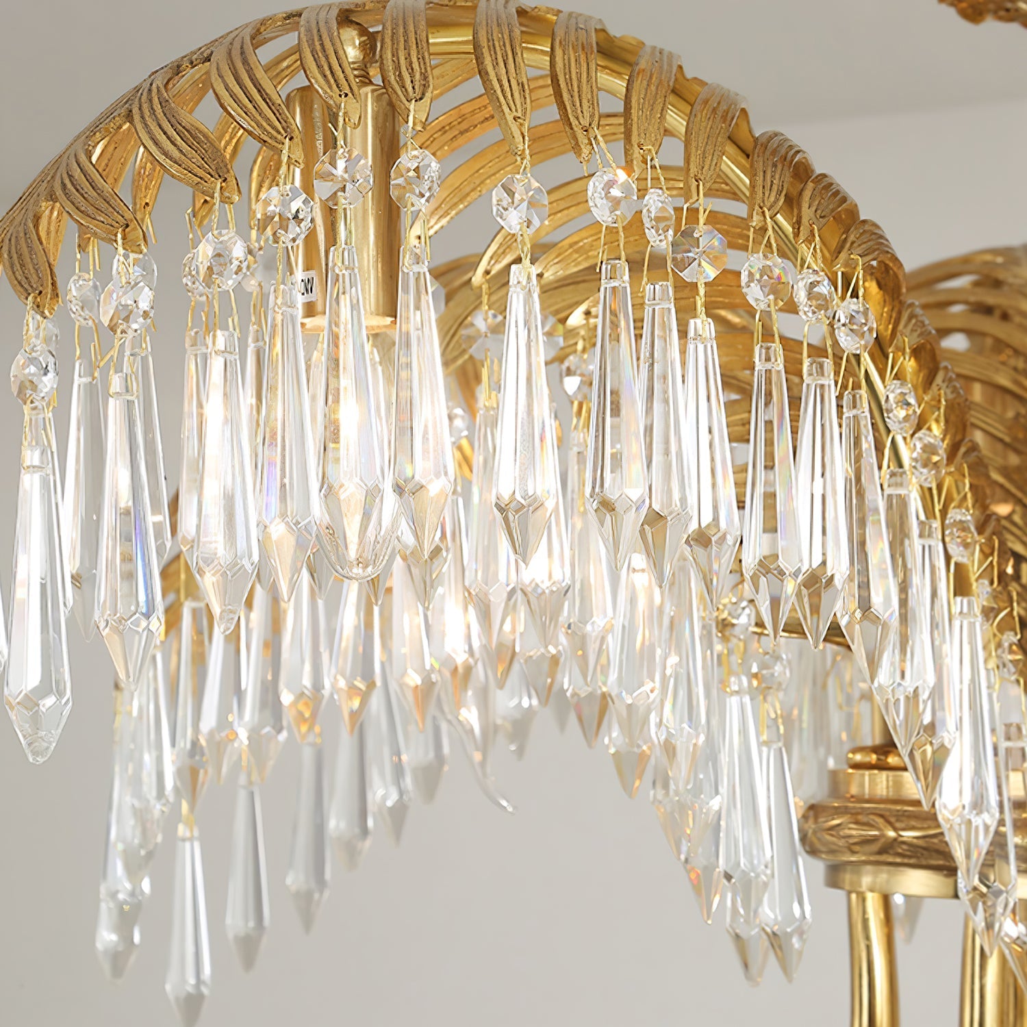 Kilwen Regal Brass Crystal Chandelier-Neutral Decor