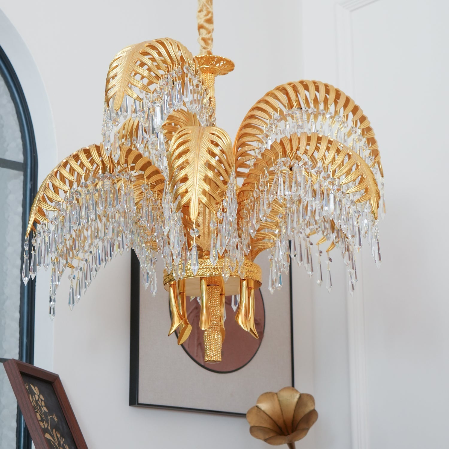 Kilwen Regal Brass Crystal Chandelier-Neutral Decor