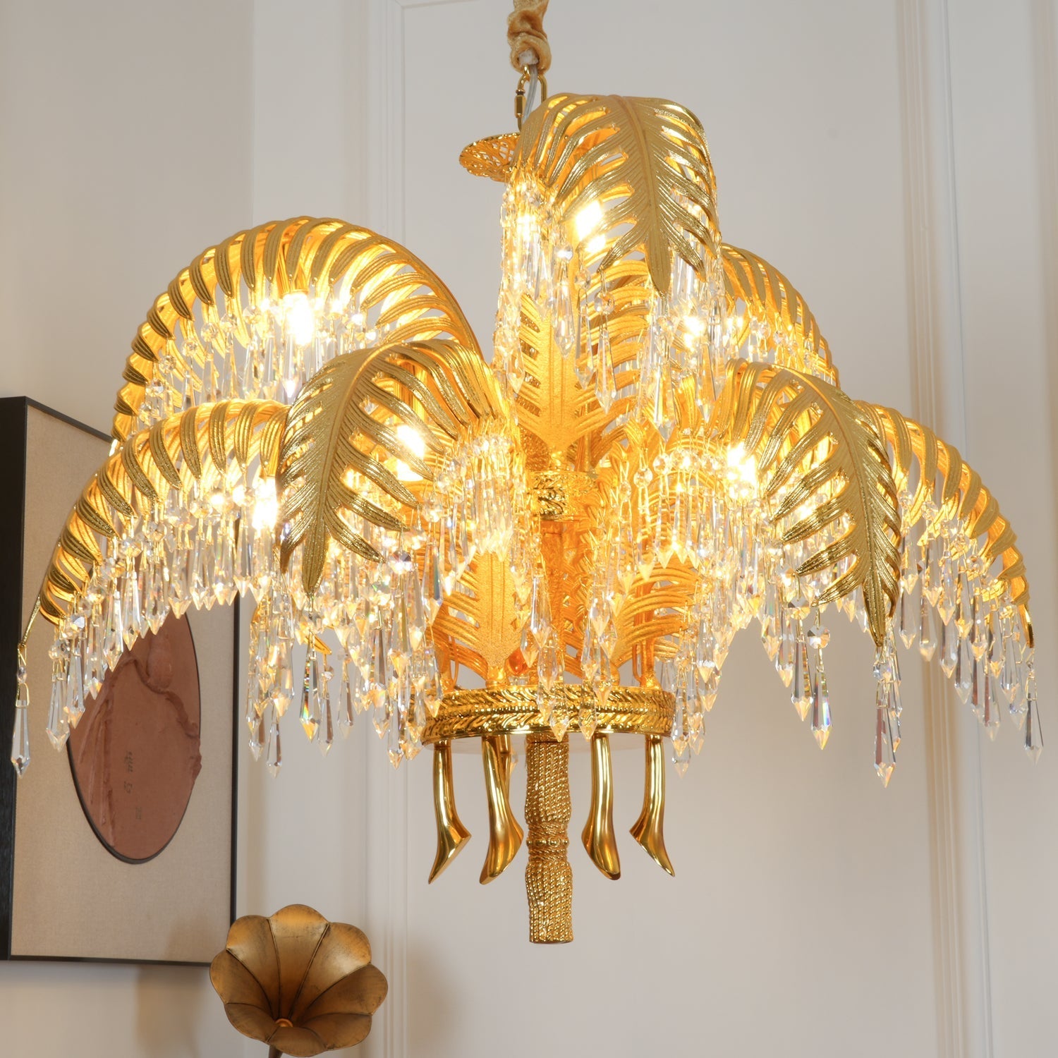 Kilwen Regal Brass Crystal Chandelier-Neutral Decor