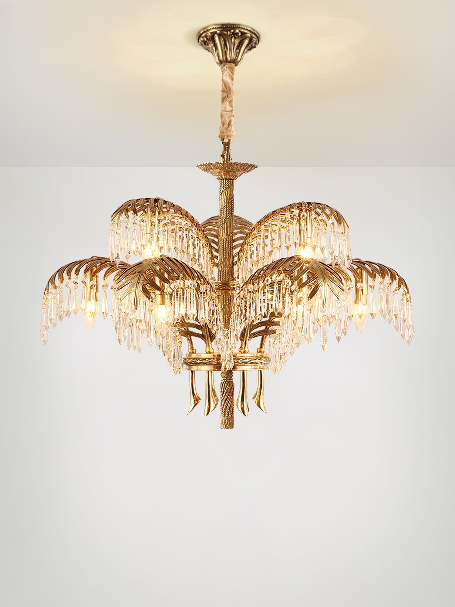 Kilwen Regal Brass Crystal Chandelier-Neutral Decor