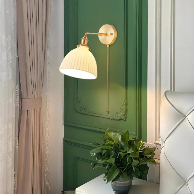 Lustra Wall Lamp Pleated Ceramic Brass-Neutral Decor