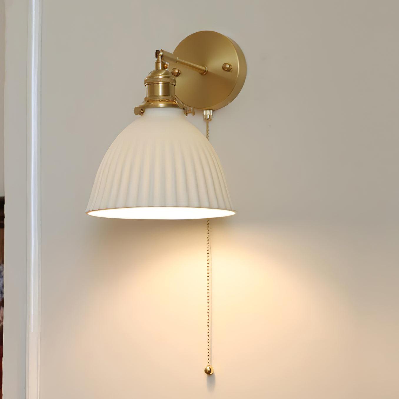 Lustra Wall Lamp Pleated Ceramic Brass-Neutral Decor