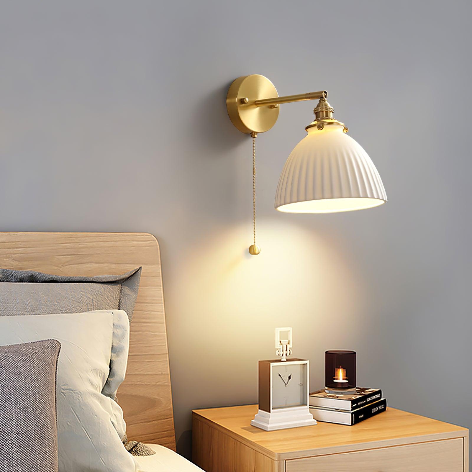 Lustra Wall Lamp Pleated Ceramic Brass-Neutral Decor