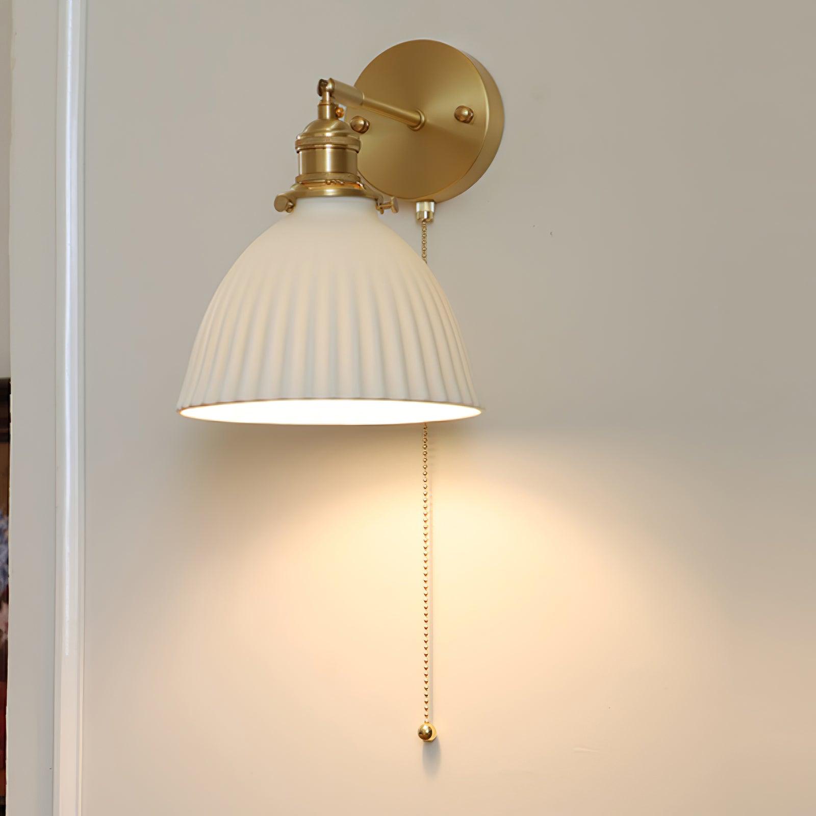 Lustra Wall Lamp Pleated Ceramic Brass-Neutral Decor
