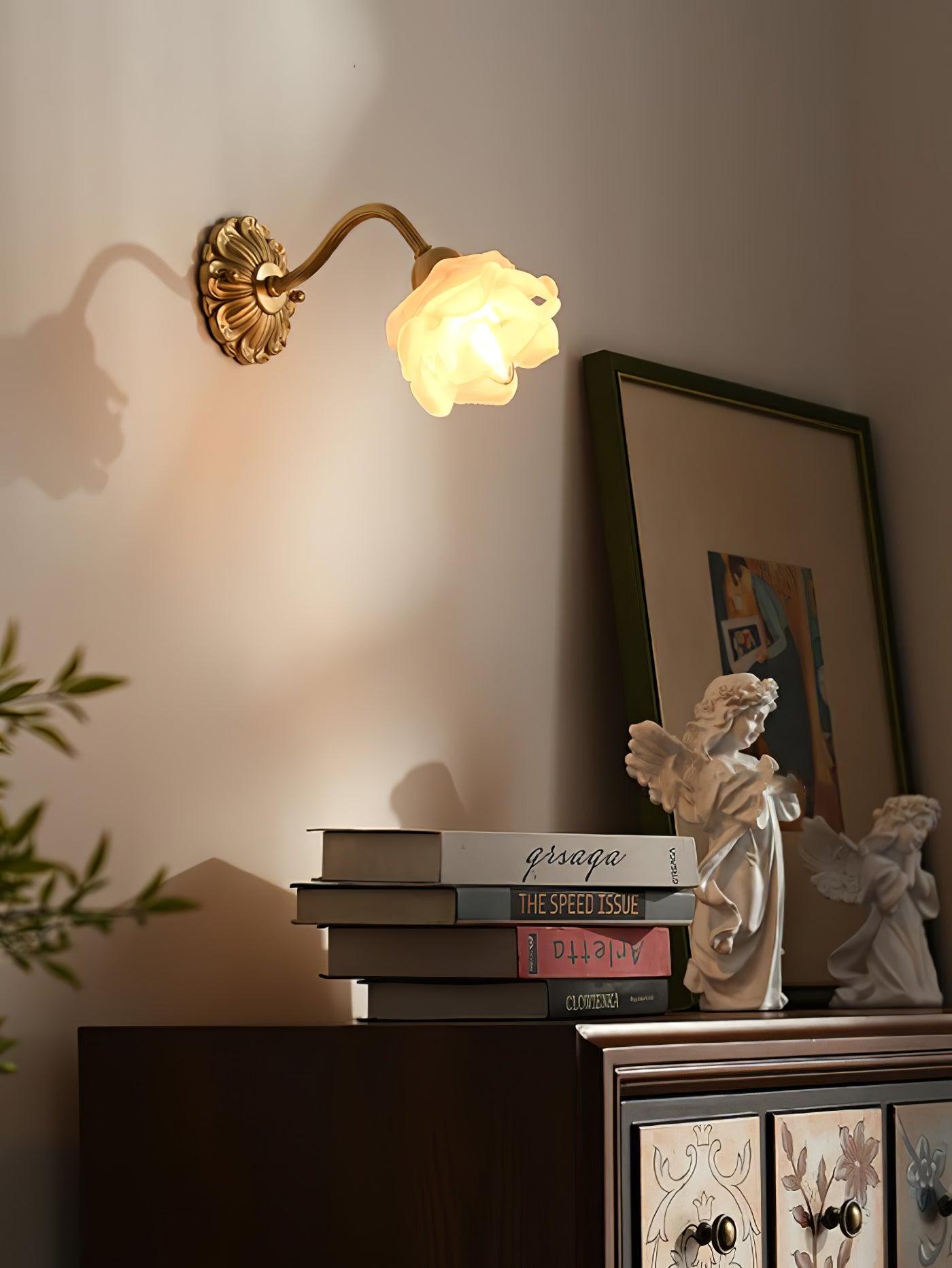 Palo Brass Floral Luxury Wall Lamp-Neutral Decor