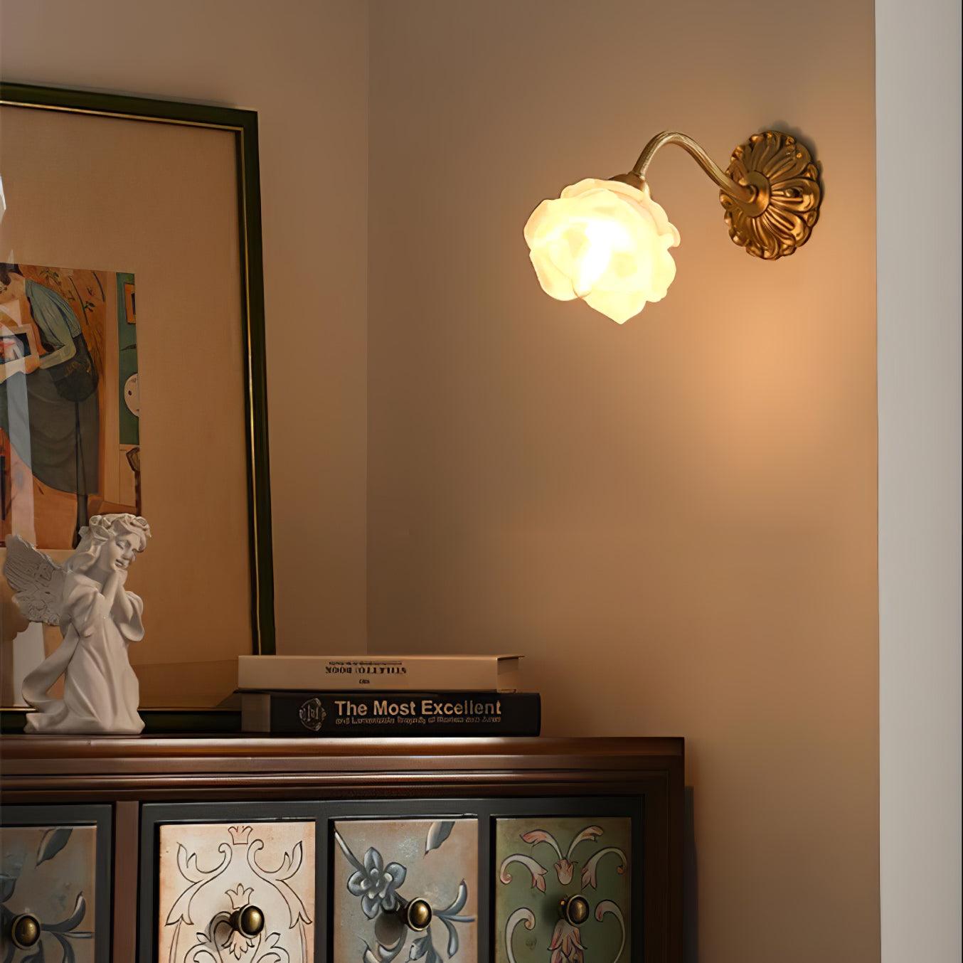 Palo Brass Floral Luxury Wall Lamp-Neutral Decor